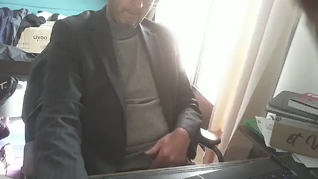 shyfrenchcock1 online show from 15, 1, 2026