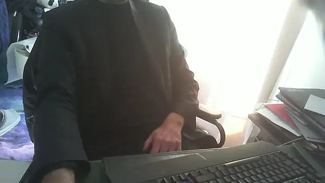 shyfrenchcock1 online show from 30, 3, 2026