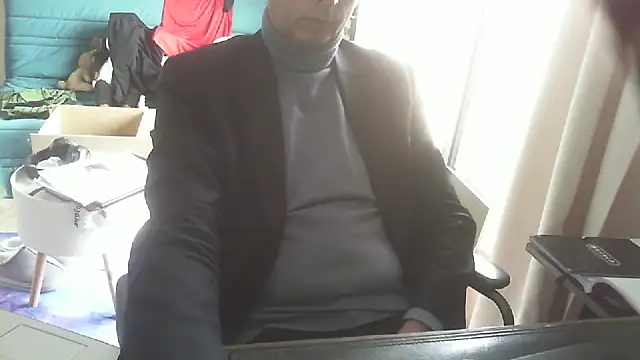 shyfrenchcock1 online show from 10, 3, 2025