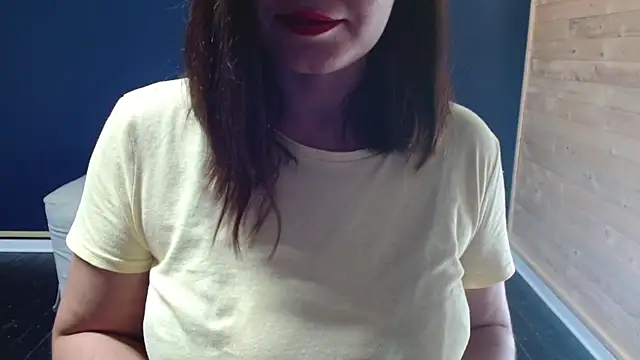 Snapshot of NovaBabe21 chatting on 24, 9, 2025 NovaBabe21 online show from 24, 9, 2025