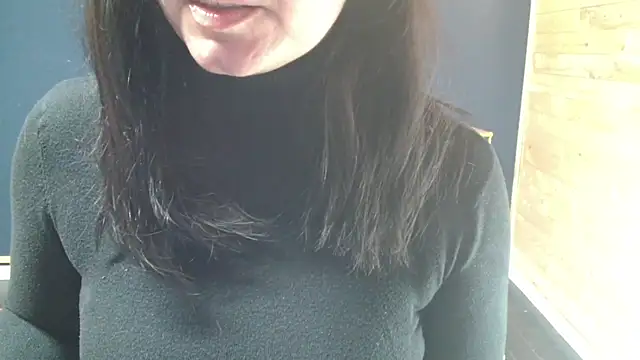 Snapshot of NovaBabe21 chatting on 7, 1, 2026 NovaBabe21 online show from 7, 1, 2026