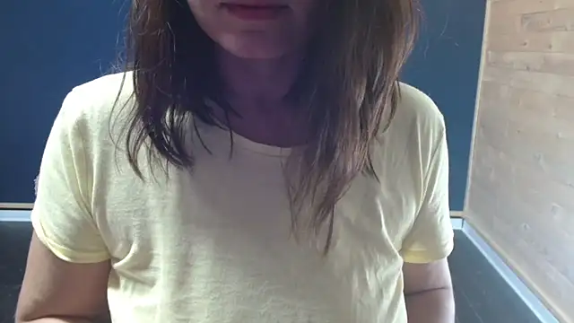 Snapshot of NovaBabe21 chatting on 2, 10, 2025 NovaBabe21 online show from 2, 10, 2025