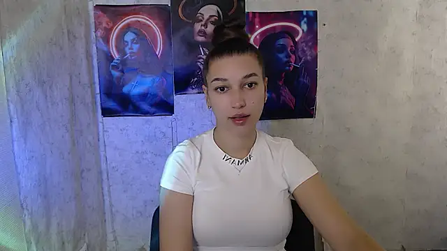 KarolinaRosse  online show from 17, 10, 2025