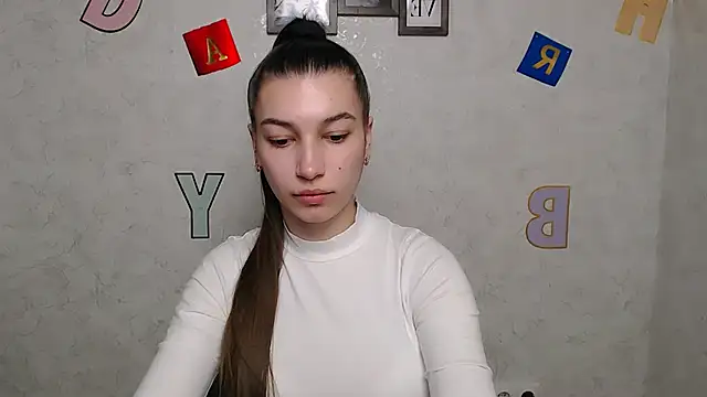 KarolinaRosse  online show from 11, 3, 2025