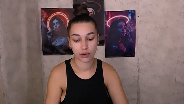 KarolinaRosse  online show from 19, 9, 2025