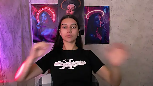 KarolinaRosse  online show from 24, 10, 2025