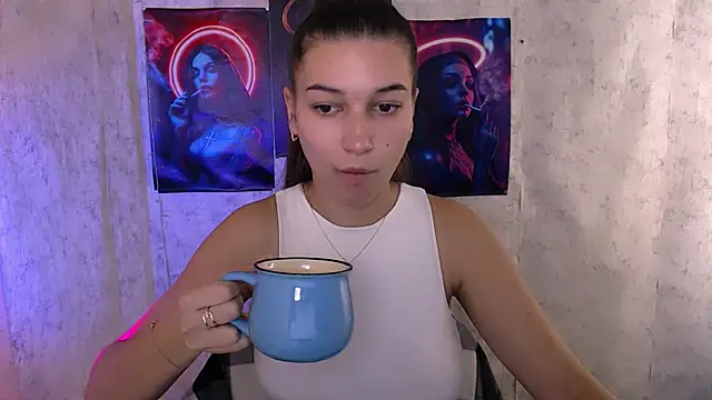 KarolinaRosse  online show from 27, 10, 2025