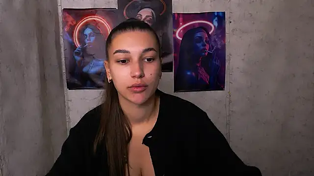 KarolinaRosse  online show from 15, 9, 2025