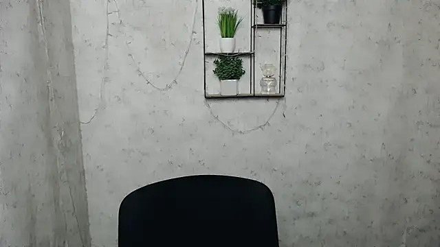 KarolinaRosse  online show from 4, 3, 2025