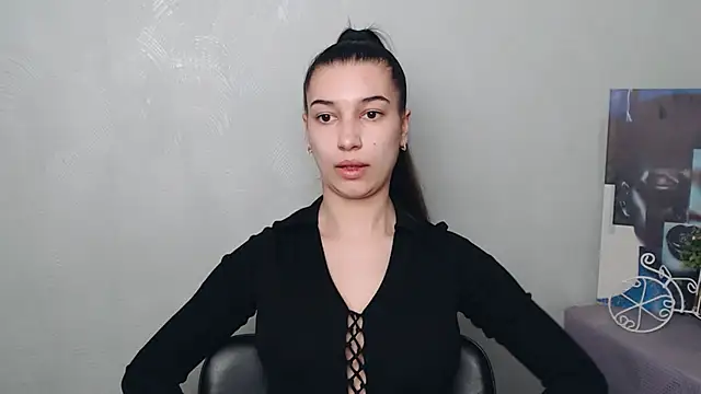 KarolinaRosse  online show from 17, 3, 2025