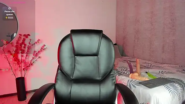 SaraMilf 69 online show from 21, 11, 2025