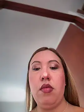 Snapshot of VIOLETA-25_ chatting on 8, 4, 2026 VIOLETA-25 online show from 8, 4, 2026