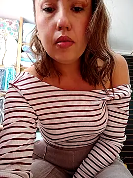 VIOLETA-25  online show from 11, 10, 2025