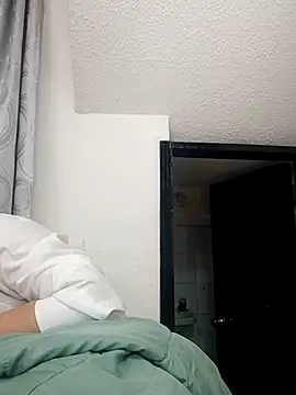 VIOLETA-25  online show from 20, 3, 2025