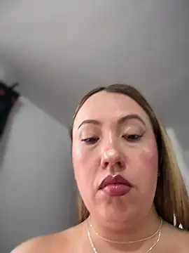 Snapshot of VIOLETA-25_ chatting on 15, 4, 2026 VIOLETA-25 online show from 15, 4, 2026