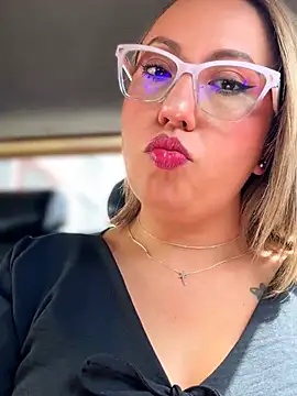 VIOLETA-25  online show from 19, 6, 2026
