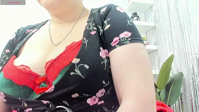 Dolorys online show from 2, 3, 2025