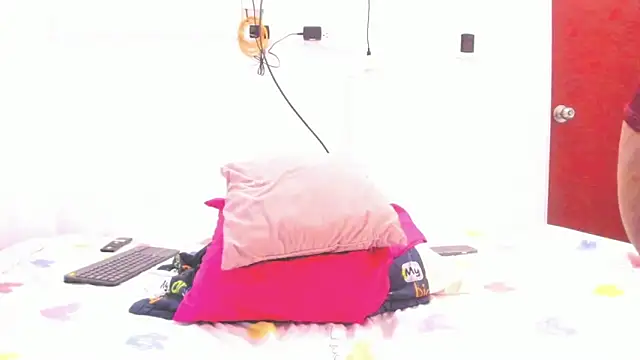 Miranda-brow online show from 4, 11, 2025