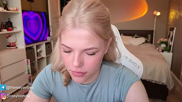 Maya Rave online show from 8, 4, 2026