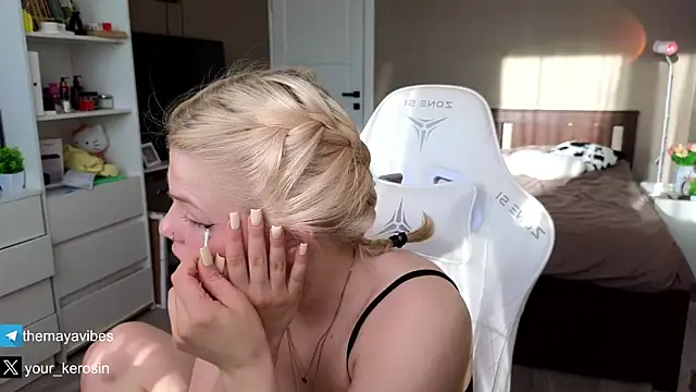 Maya Rave online show from 9, 5, 2026