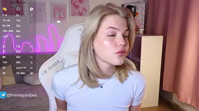 Maya Rave online show from 2, 2, 2026