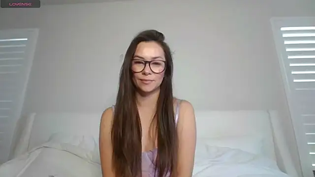 mixedasiangirl online show from 4, 11, 2025