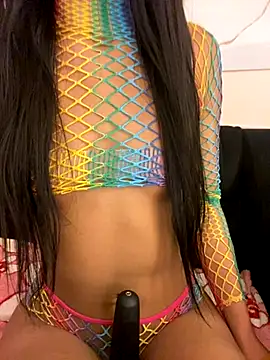 bonnie 18x online show from 5, 12, 2025