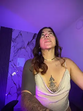 luccianagreyy online show from 13, 3, 2026