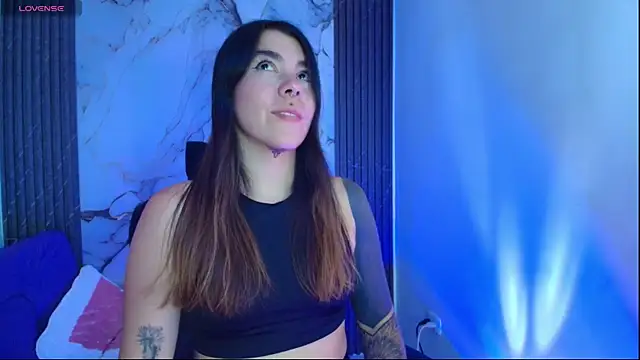 luccianagreyy online show from 13, 4, 2026