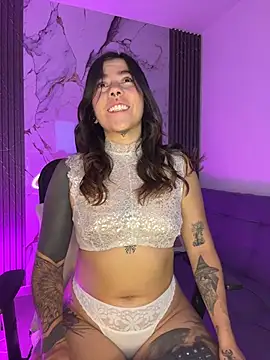 luccianagreyy online show from 9, 7, 2026