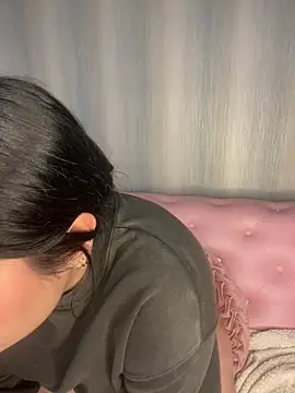 PoliBenett  online show from 5, 3, 2025