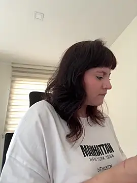 PoliBenett  online show from 1, 10, 2025