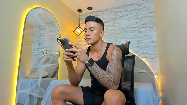 Aron Bolt online show from 18, 10, 2025