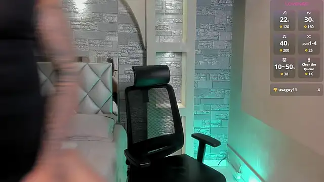 Aron Bolt online show from 8, 3, 2025