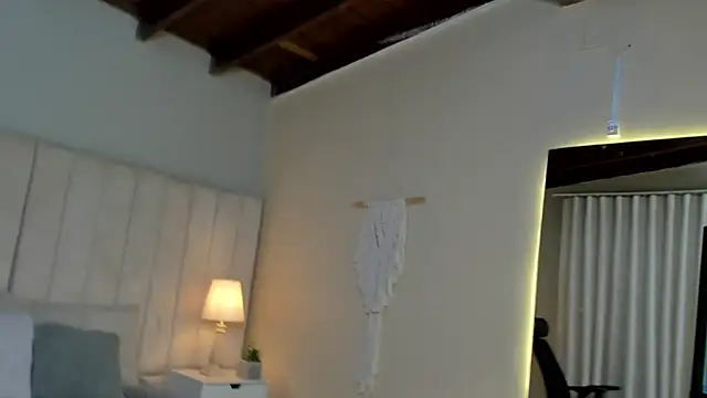 Aron Bolt online show from 11, 3, 2025