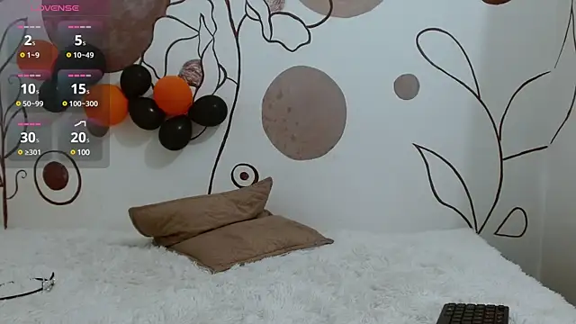 Hailey 15 online show from 2, 12, 2024