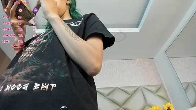 Im gaia online show from 6, 11, 2025