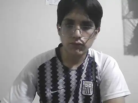 Snapshot of HardDick2 chatting on 28, 6, 2026 HardDick2 online show from 28, 6, 2026
