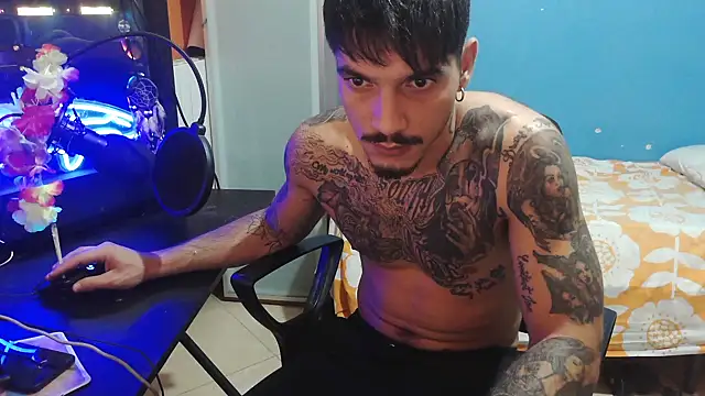 Snapshot of Badboyi1997 chatting on 3, 10, 2025 Badboyi1997 online show from 3, 10, 2025