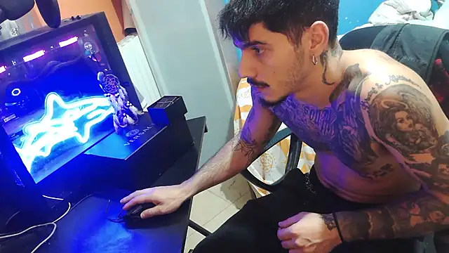 Snapshot of Badboyi1997 chatting on 10, 10, 2025 Badboyi1997 online show from 10, 10, 2025