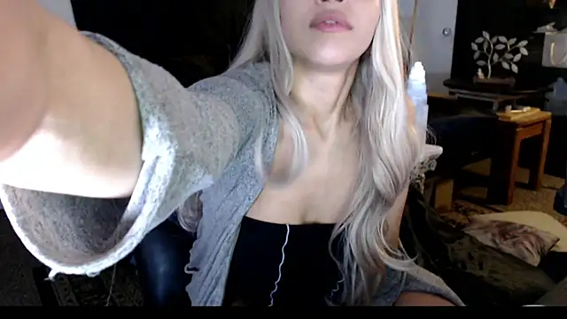 liadivina online show from 27, 2, 2025