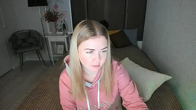 BettyBloom69 online show from 19, 11, 2025