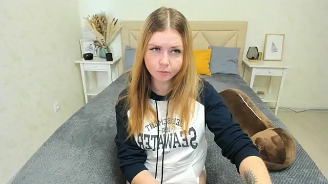 BettyBloom69 online show from 10, 9, 2025