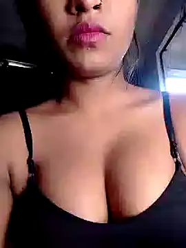 riya houswife online show from 4, 12, 2024