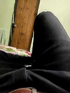 themostnaughtiestguyy online show from 15, 4, 2026