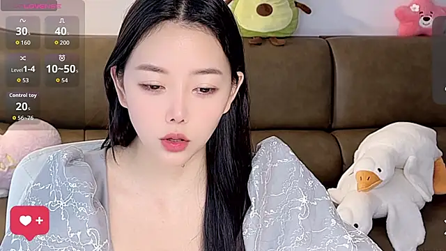 Yilin1999 online show from 23, 9, 2025