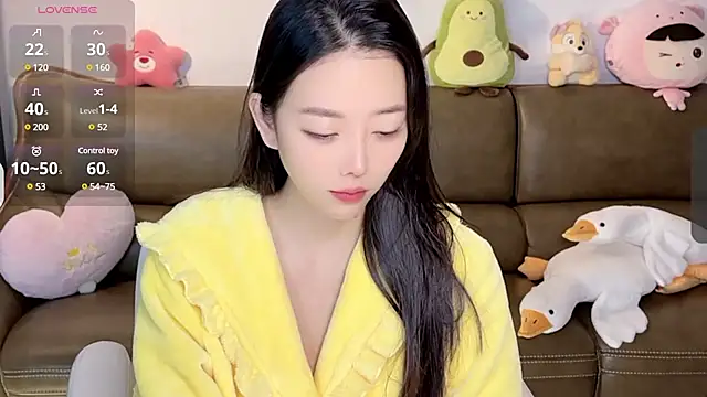 Yilin1999 online show from 7, 2, 2025