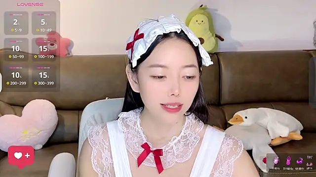 Yilin1999 online show from 27, 2, 2025