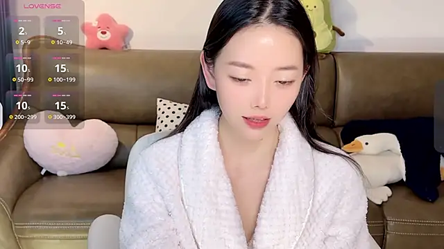 Yilin1999 online show from 13, 2, 2025