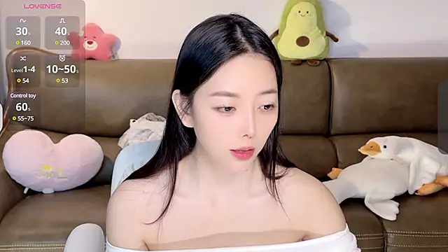 Yilin1999 online show from 17, 2, 2025